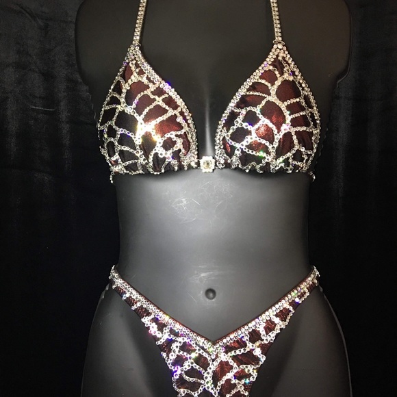 Competition suit - Picture 1 of 1